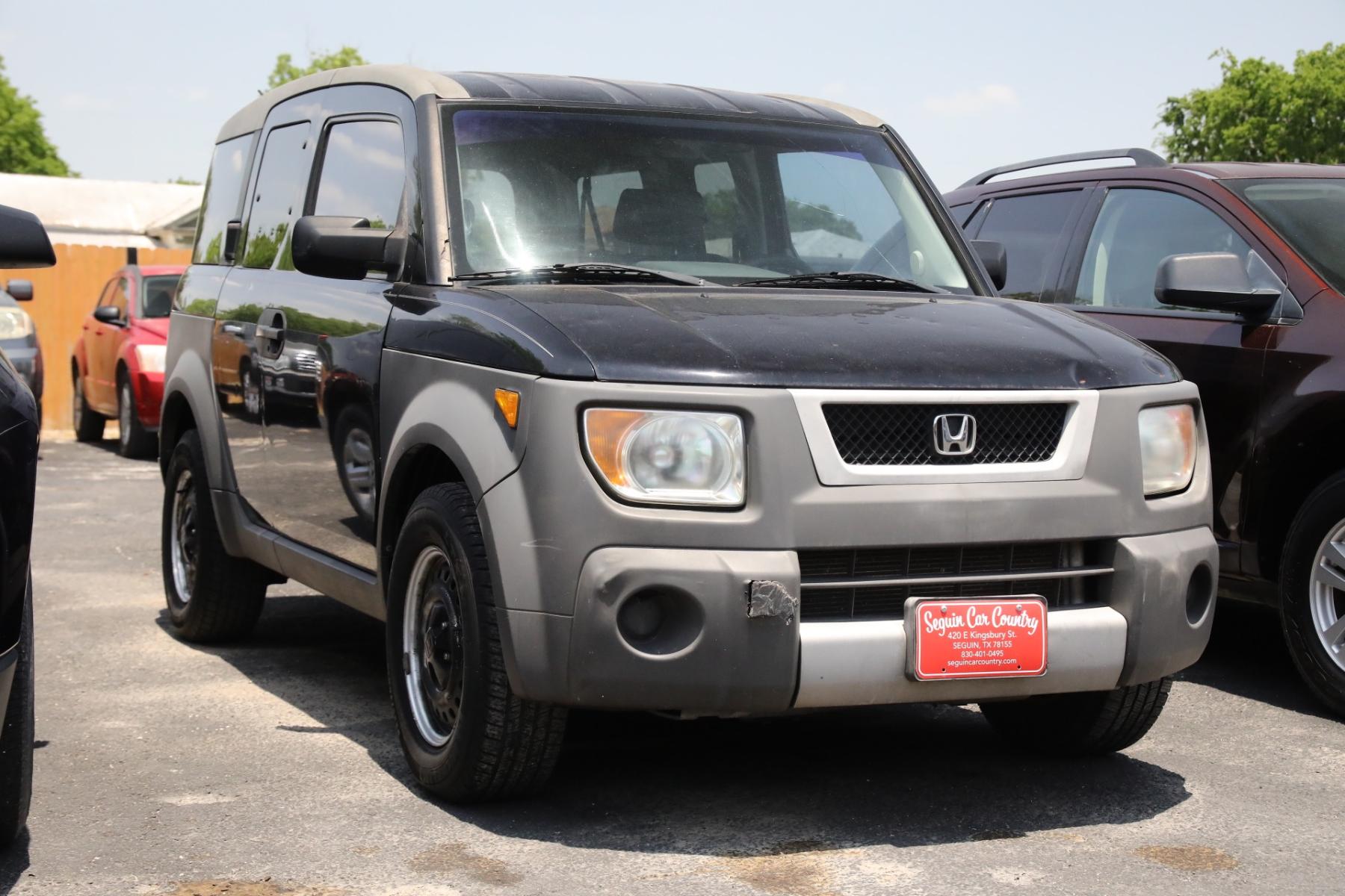 2003 BLACK HONDA ELEMENT DX 2WD (5J6YH17203L) with an 2.4L L4 DOHC 16V engine, 5-SPEED MANUAL transmission, located at 420 E. Kingsbury St., Seguin, TX, 78155, (830) 401-0495, 29.581060, -97.961647 - Photo #0